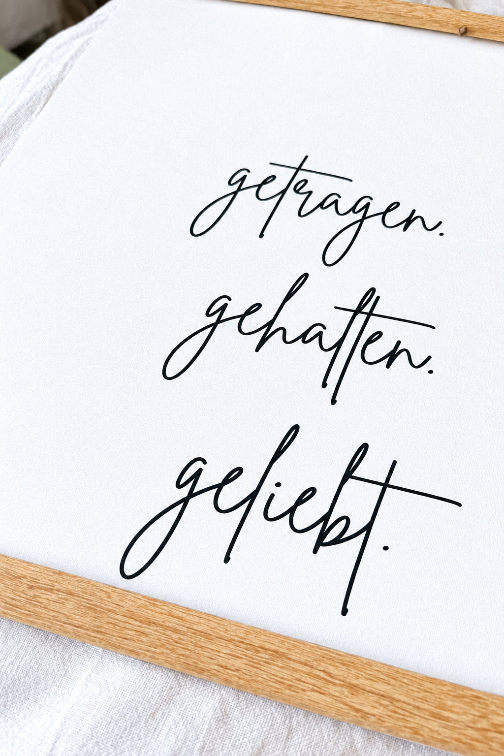 Poster "getragen. gehalten. geliebt"