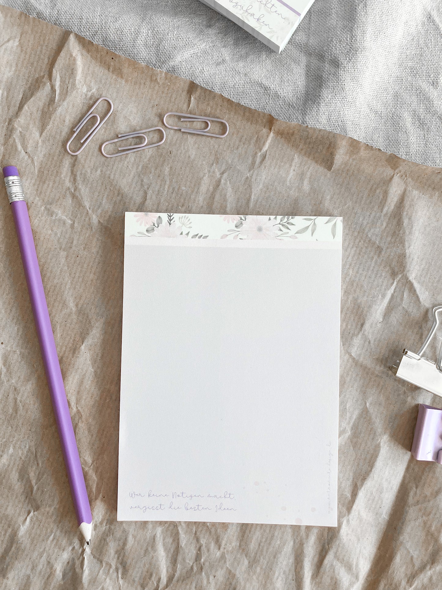 Lieblingsset – Schreibtischunterlage, Notizbuch & Planer mit Blumen-Design