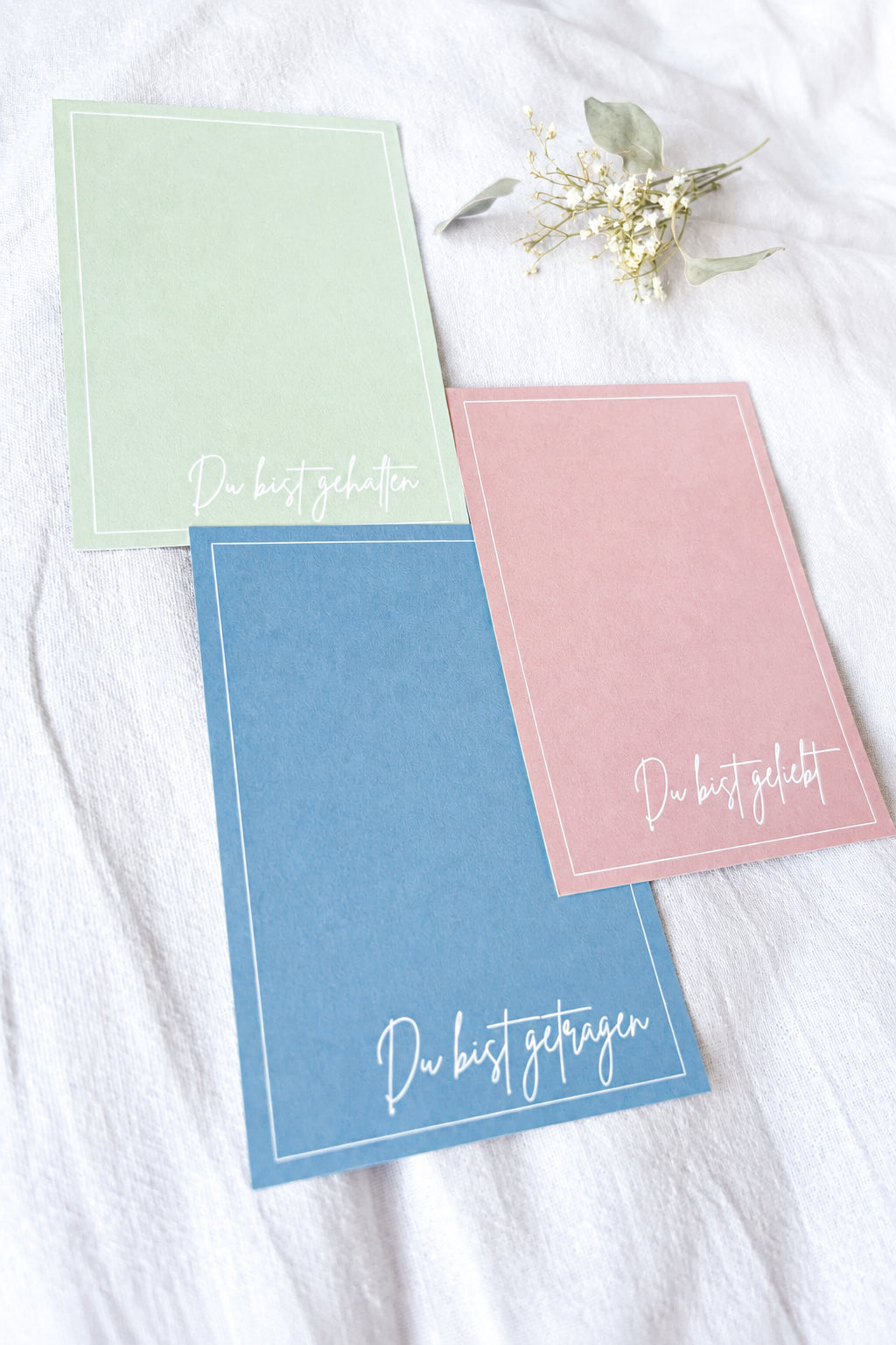 Postkarten-Set „getragen. gehalten. geliebt.“